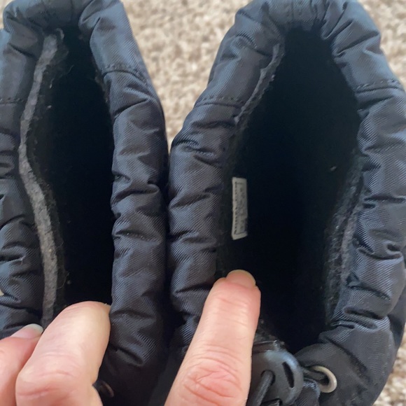 Sorel insulated pull on boots size 4 - Picture 5 of 8